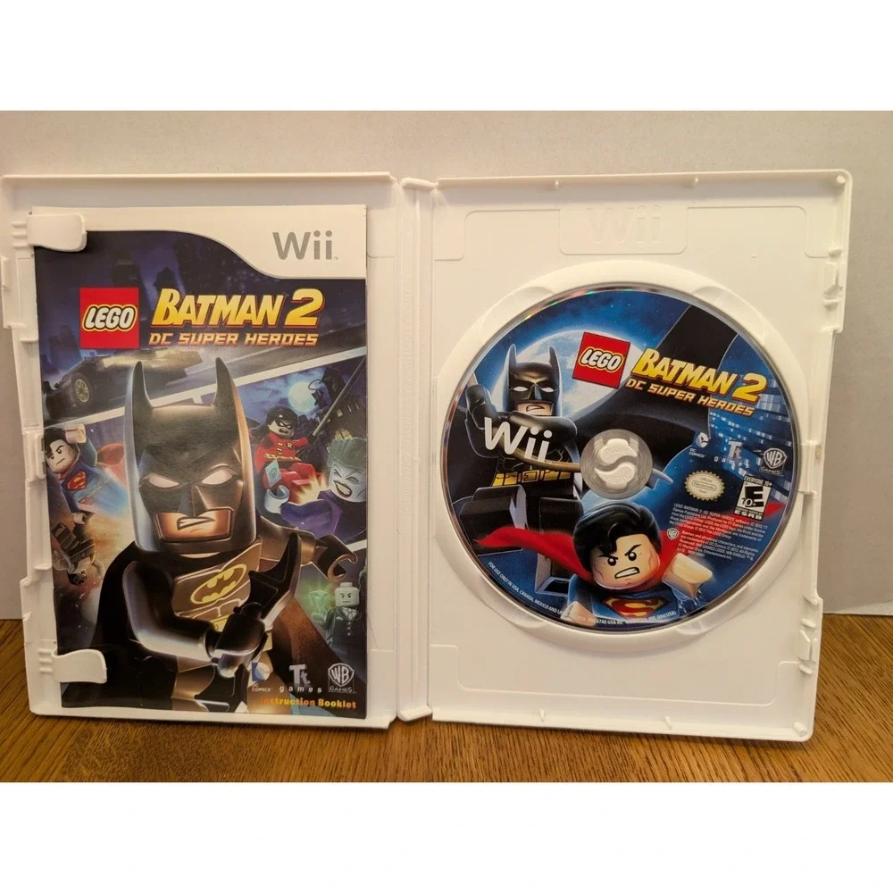 LEGO Batman 2: DC Super Heroes Wii 2012 Complete